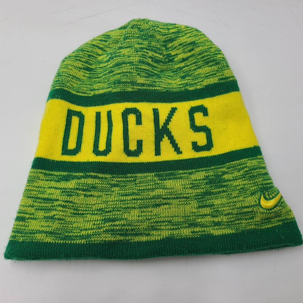 Oregon Ducks Hat Beanie Nike Green Yellow NCAA Logo Winter Knit Stocking Cap Men